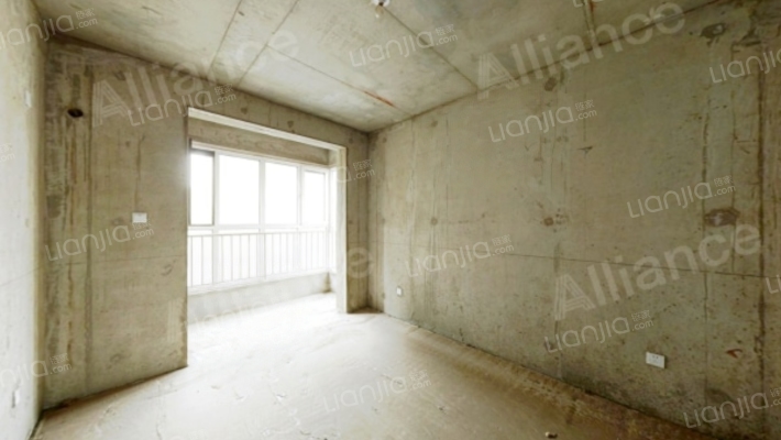 大3居 毛坯 中层 前面没有楼 南北通透 看房有钥匙-卧室B