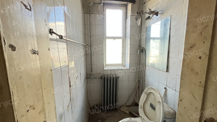 铁道部建厂局家属楼 范阳路 市医院-卫生间