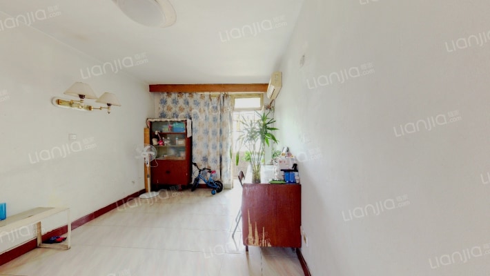 公共交通第三公司家属院106街坊二手房实景图