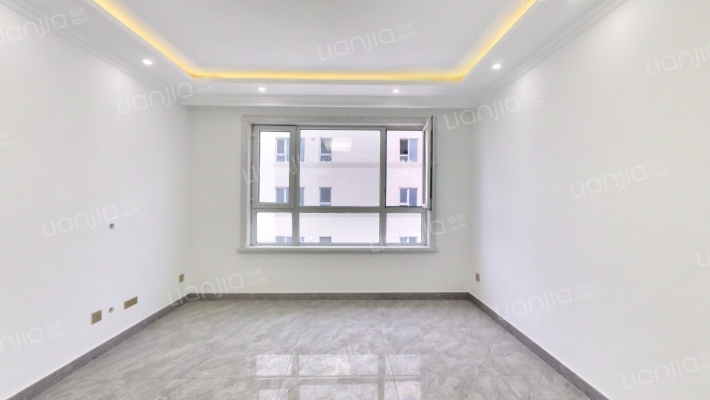 臣山雅苑二手房实景图