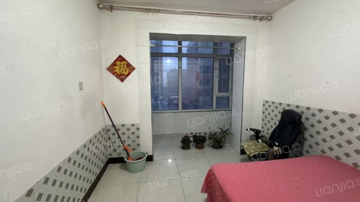 百合花园二手房实景图