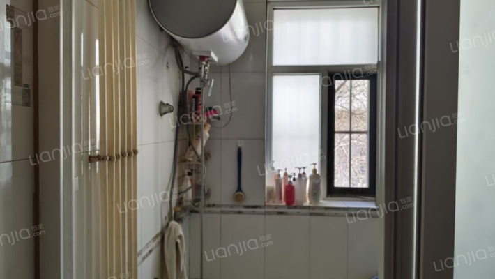 水岸花城好，房源环境好，交通便利。-卫生间