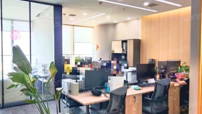 绿地中心二手房实景图