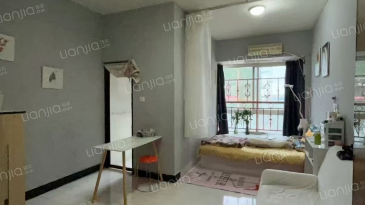 彩泉风情港二手房实景图