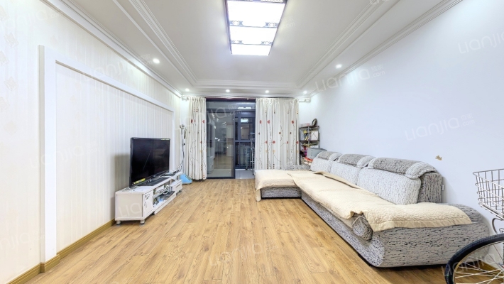 滨江名都二手房实景图