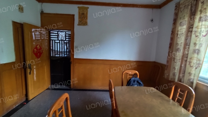 新狮乡园丁楼二手房实景图