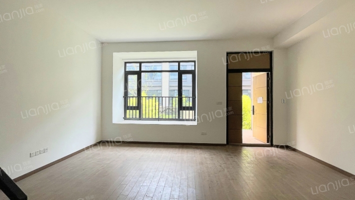 保利天空之城泊院南区二手房实景图