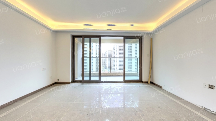 湖境天著二手房实景图