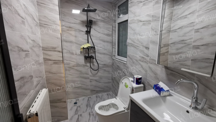 业主诚意出售，房子楼层好，。。。-卫生间