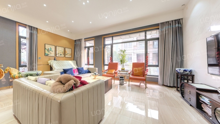 逸翠园四期二手房实景图