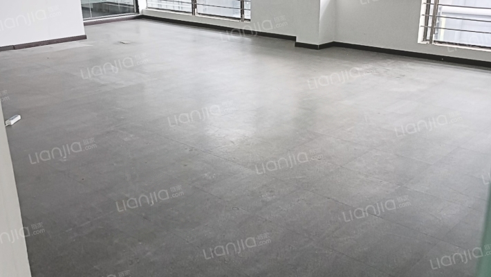 申基索菲特酒店商务楼二手房实景图