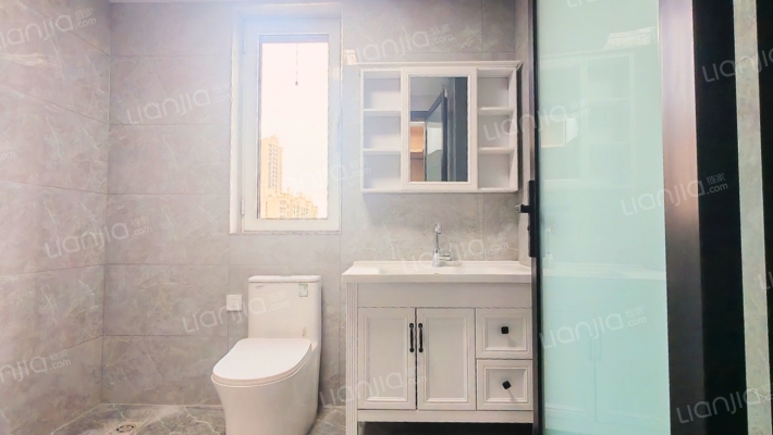 三利中和城二期B区 3室2厅 南 北-卫生间B