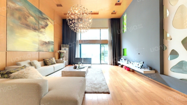 高尔夫湖滨花苑二手房实景图