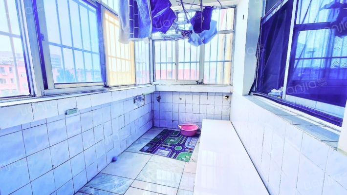 华阳桥东，二康北门，金地小区南北通透大三居-阳台A