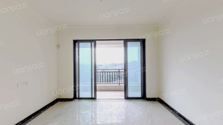 碧桂园盛世名门二手房实景图