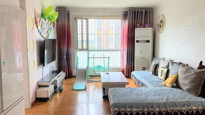 鲁丰锦绣花园二手房实景图