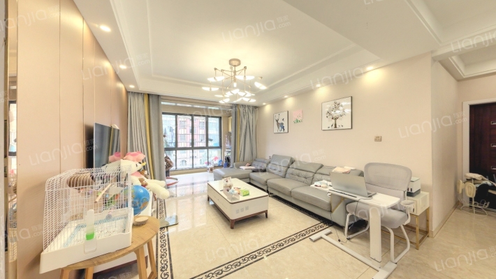 嘉怡华府二手房实景图