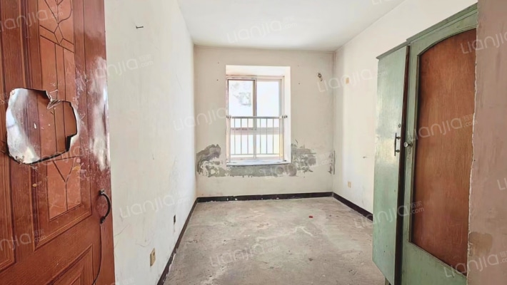 采光好.无遮挡.房本满五，税费低-卧室B