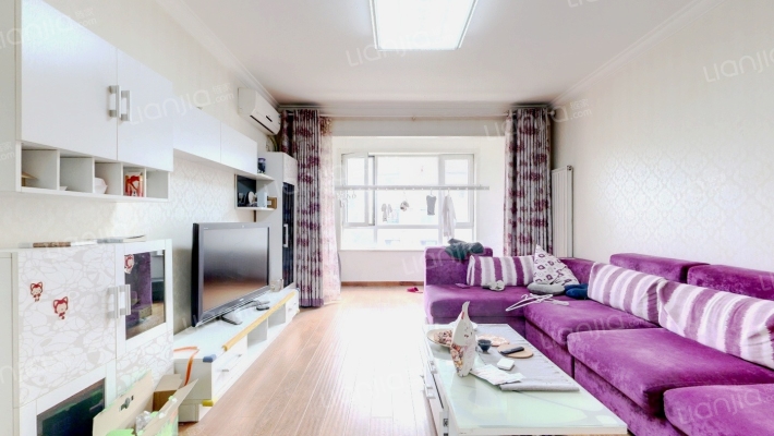 顶秀美泉小镇C区二手房实景图