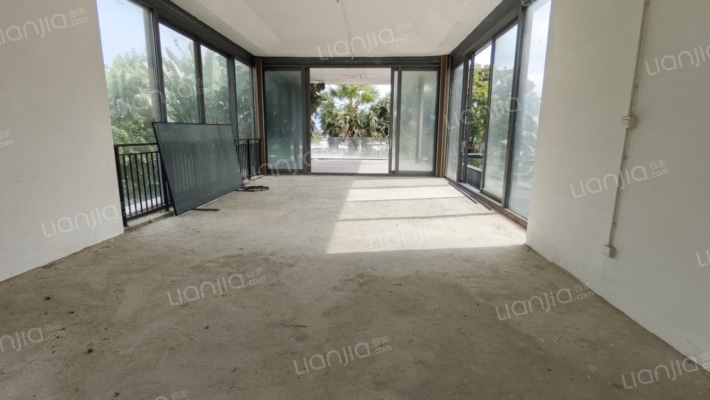 绿城蓝湾小镇·晓庐二手房实景图