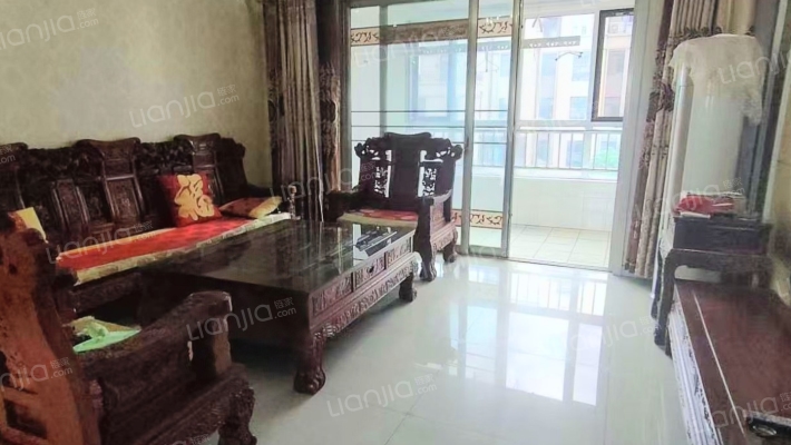 卓信半岛蓝湾二手房实景图