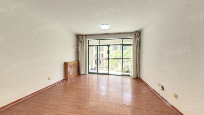 世家花园二手房实景图