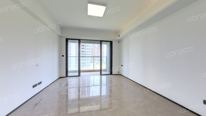 欢乐海岸天鹅堡二手房实景图