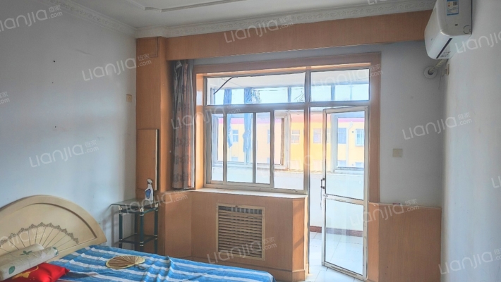 满五唯一，三阳开泰户型，集中供暖，-卧室C