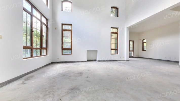 古北佘山国际别墅二手房实景图