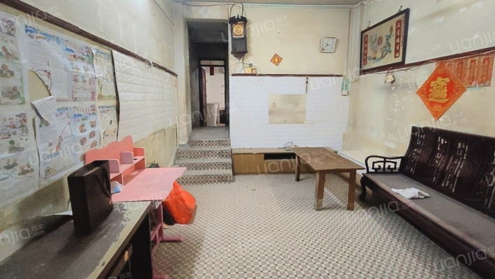 城背路二手房实景图