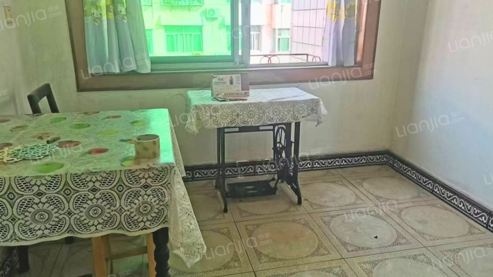 宏鑫世久花园二手房实景图