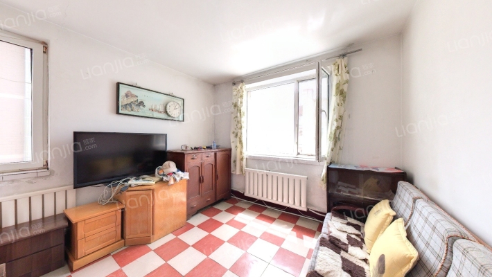 解放路（武昌街商圈）二手房实景图