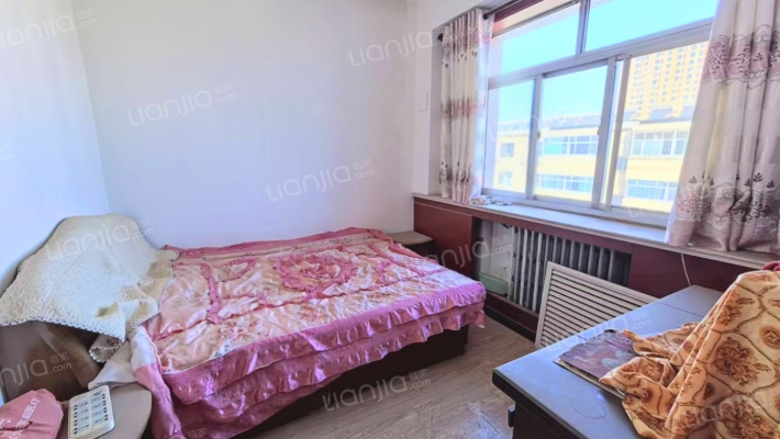 此房满五 南北通透格局  交通便利 配套齐全-卧室B