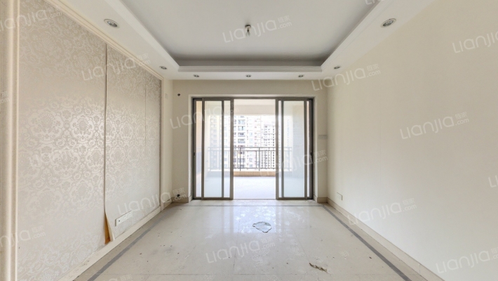 翡翠绿洲湖翠苑二手房实景图