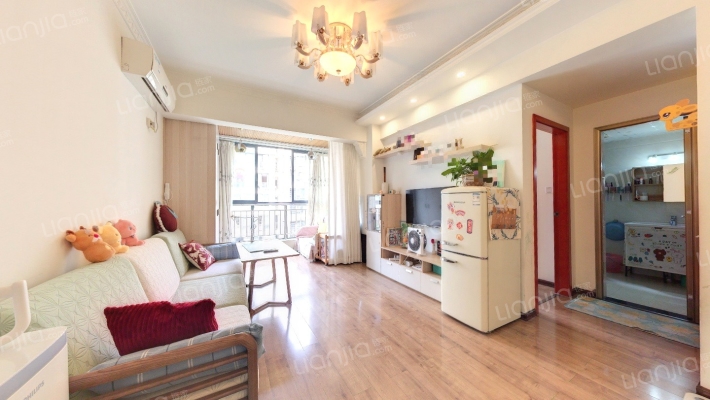 一品天成二手房实景图