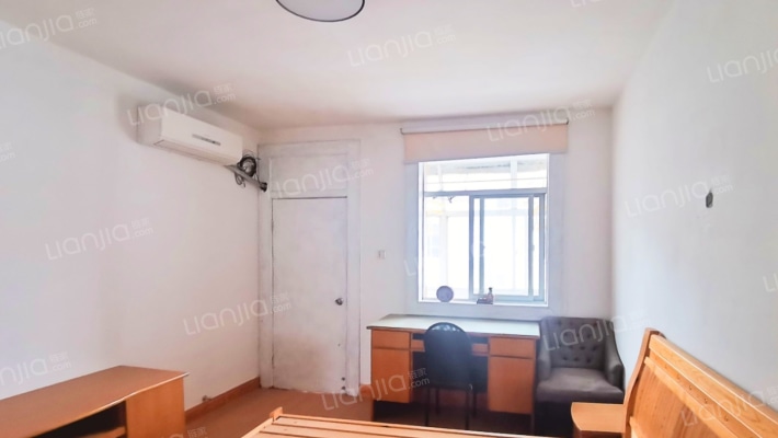 市级机关南园住宅区二手房实景图