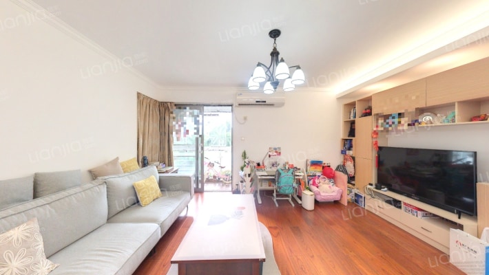 天然居二手房实景图