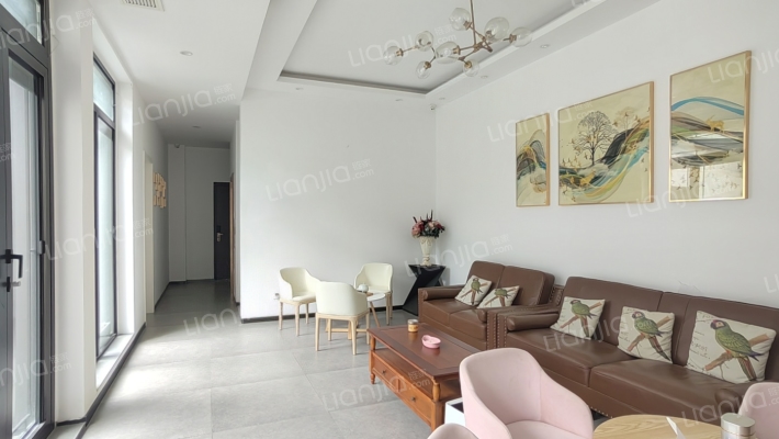 万科安品园舍二手房实景图