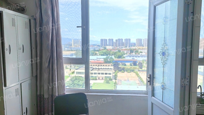 惠友旺角朝北一居室火车站旁出行方便-阳台