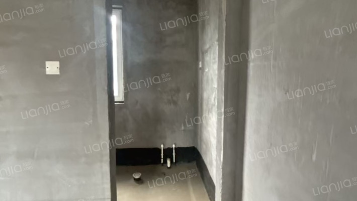 天然氧吧，休闲养老，社区环境太美了，私人庭院高尔夫-卫生间C