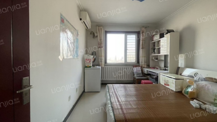 范阳路  宏远裕隆   电梯房-卧室A