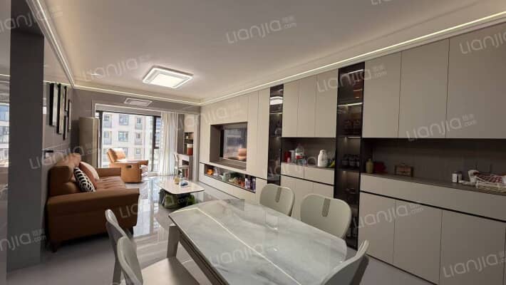 融创揽云府西苑 二手房实景图