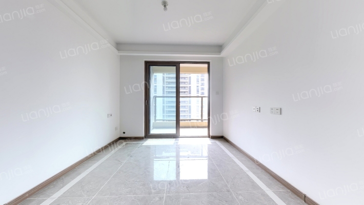 湖境天著二手房实景图