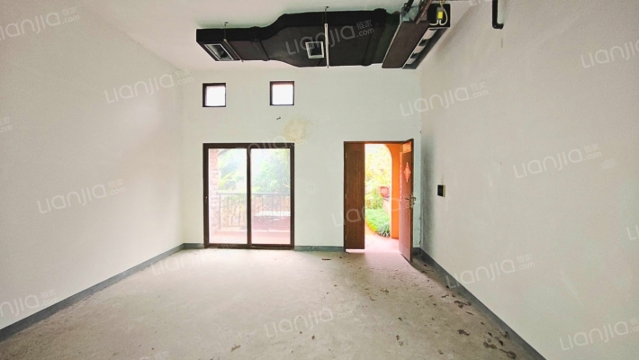 龙湖蓝湖香颂二手房实景图