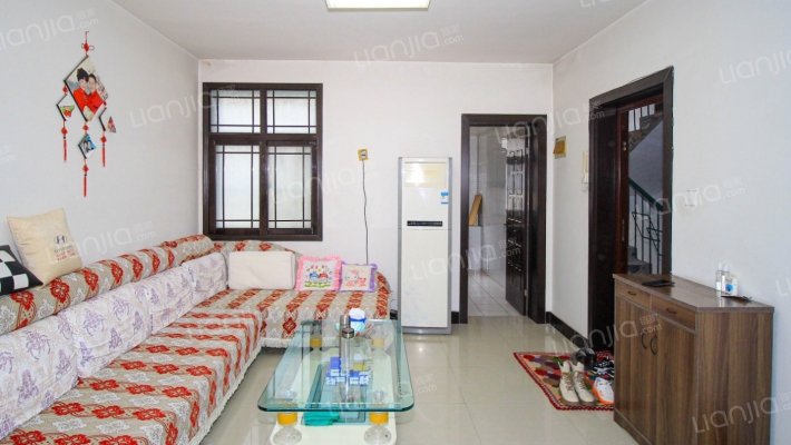 康达彩虹小区二手房实景图