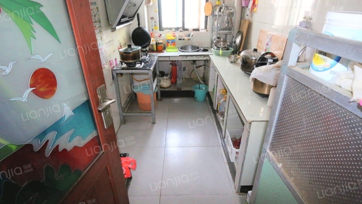 【西华现代城小区】3室2厅1厨1卫/110平方米-厨房