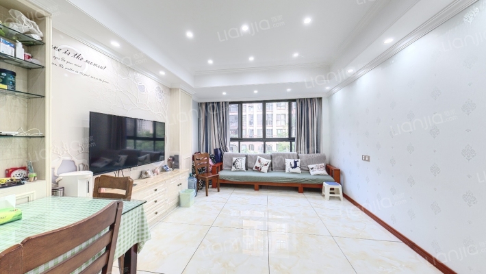 康田蔚蓝海A区二手房实景图