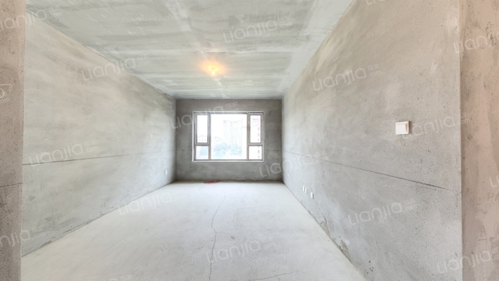 万盛理想国九期二手房实景图