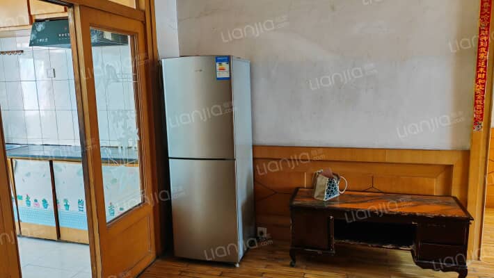 于台小区二手房实景图