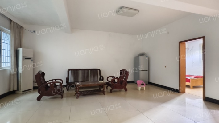 网船班小区二手房实景图